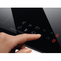 Варильна поверхня індукційна Electrolux LIT30230C