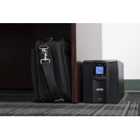 Джерело безперебійного живлення APC Smart-UPS C 1000VA/600W (SMC1000IC)